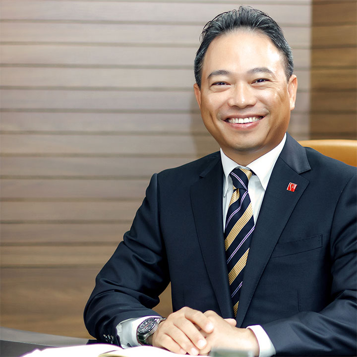 レ・ロン・ソン CEO